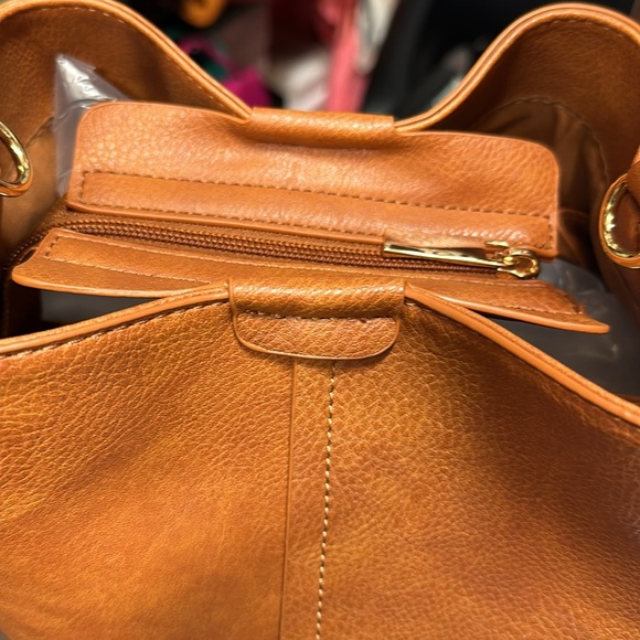 A beautiful Vegan handbag color Rust - Picture 16 of 16